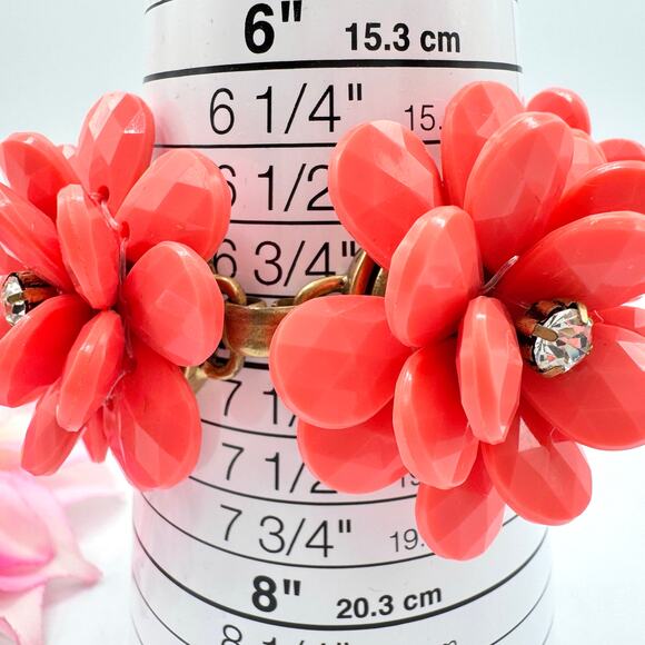 J. Crew Salmon Color Chunky Flower Bracelet Statement Signed Rhinestone Brass - Picture 10 of 13